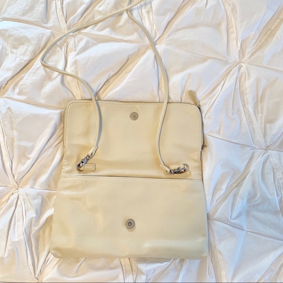 ❌SOLD❌ Aldo White Leather Studded Clutch - Picture 2 of 4